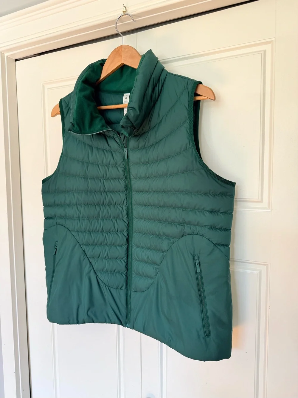 Lululemon Lightweight Relaxed-Fit Down Vest - Picture 2 of 4